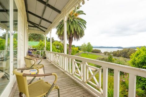 Photo of property in 5 Old Beach Road, Kohukohu, 0491