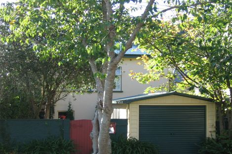 Photo of property in 4 Hinau Street, Eastbourne, Lower Hutt, 5013