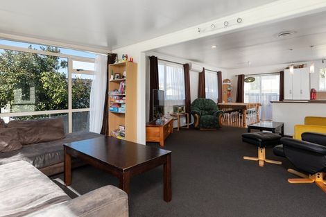 Photo of property in 44 Lagoon Place, Poike, Tauranga, 3112