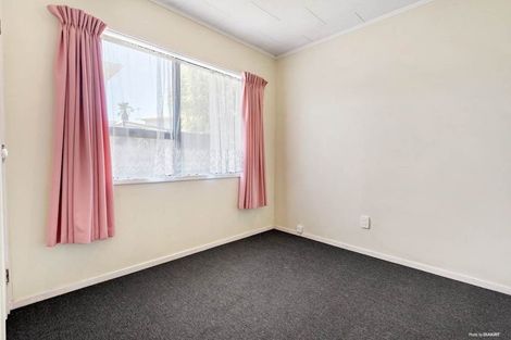 Photo of property in 139 Moire Road, West Harbour, Auckland, 0618