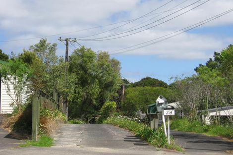 Photo of property in 1/26 Coroglen Avenue, Birkenhead, Auckland, 0626