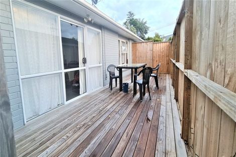 Photo of property in 2/13 Clare Place, Mount Wellington, Auckland, 1060