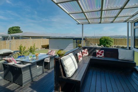 Photo of property in 98 The Esplanade, Westshore, Napier, 4110