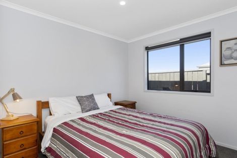 Photo of property in 15 Ponga Place, Papamoa Beach, Papamoa, 3118