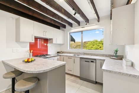 Photo of property in 3 Saint Aidans Way, Tawa, Wellington, 5028