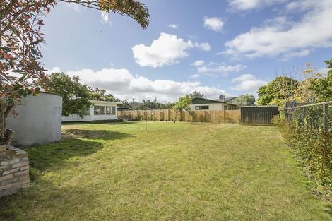 Photo of property in 49 Cambridge Road, Riverhead, 0820