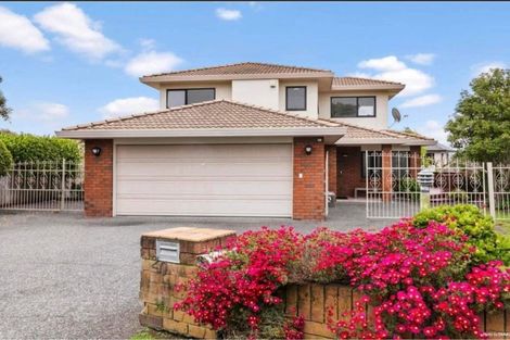 Photo of property in 20 Chiania Place, Somerville, Auckland, 2014