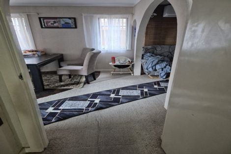 Photo of property in 48 Taikata Road, Te Atatu Peninsula, Auckland, 0610