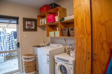 Photo of property in 8 Ngahana Place, Turangi, 3334