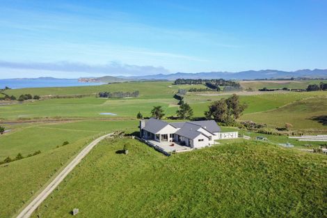 Photo of property in 1069 Waianakarua Road, Herbert, Oamaru, 9495