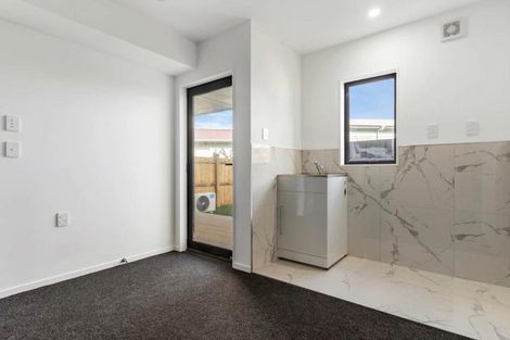 Photo of property in 6a Sunlands Drive, Manurewa, Auckland, 2102