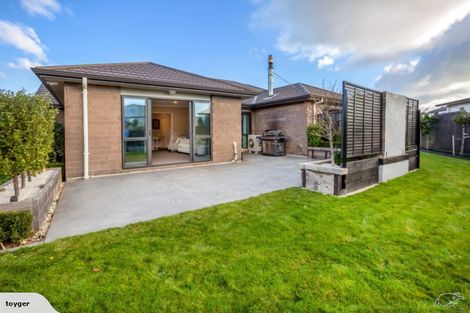 Photo of property in 6 Montego Place, Grenada Village, Wellington, 6037