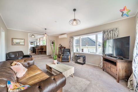 Photo of property in 225 Whites Line East, Waiwhetu, Lower Hutt, 5010