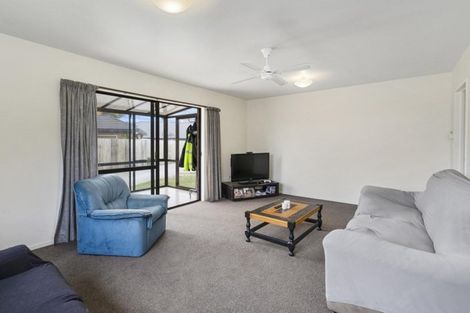 Photo of property in 1/27 Aberfoyle Place, Parklands, Christchurch, 8083