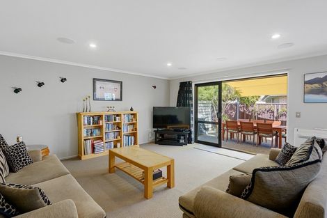 Photo of property in 15 Six Silvers Avenue, Halswell, Christchurch, 8025