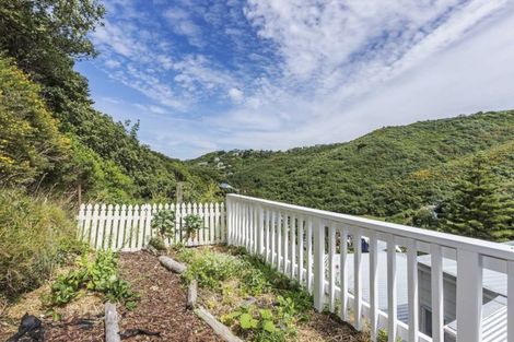 Photo of property in 2/59 Hungerford Road, Houghton Bay, Wellington, 6023