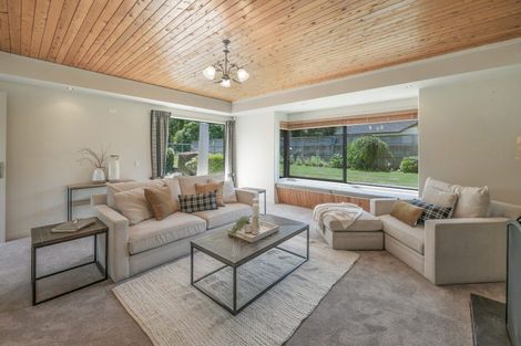 Photo of property in 6 Flaxen Way, Kinloch, Taupo, 3377