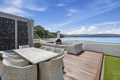 Photo of property in 85 Paremata Road, Paremata, Porirua, 5024