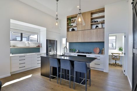 Photo of property in 25 Michael Bosher Way, Flat Bush, Auckland, 2019