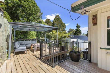 Photo of property in 39 Arapito Road, Titirangi, Auckland, 0604