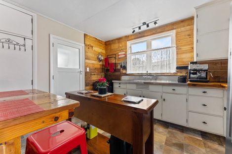 Photo of property in 227 Vogel Street, Roslyn, Palmerston North, 4414