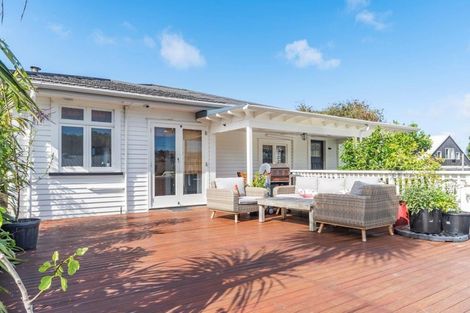 Photo of property in 105 Abbotts Way, Remuera, Auckland, 1050