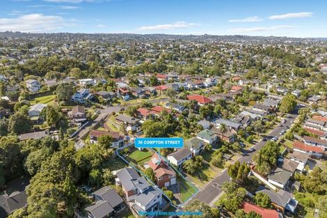 Photo of property in 36 Compton Street, Hillcrest, Auckland, 0627