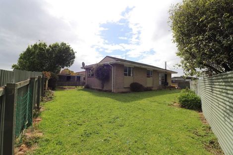 Photo of property in 15 Argyle Street, Kew, Invercargill, 9812