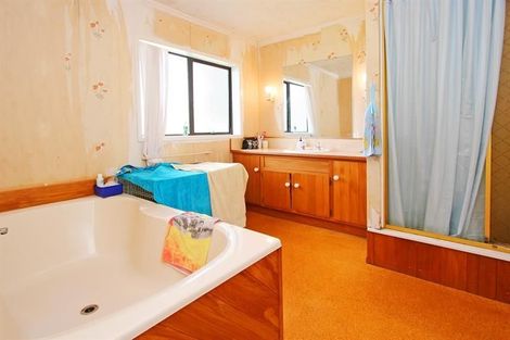 Photo of property in 550 Papakura-clevedon Road, Ardmore, Papakura, 2582