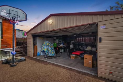 Photo of property in 45 Aldern Road, Massey, Auckland, 0614