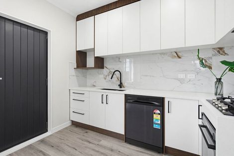 Photo of property in 85b Raglan Street, Mangere East, Auckland, 2024