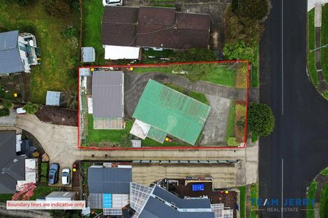 Photo of property in 30 Casuarina Road, Half Moon Bay, Auckland, 2012