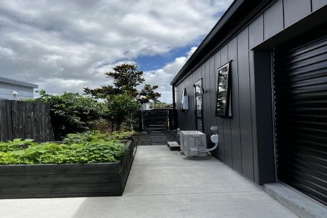 Photo of property in 12 Hirere Road, Whitford, Howick, 2571