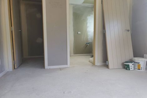 Photo of property in 9 Lowry Heights, Stokes Valley, Lower Hutt, 5019