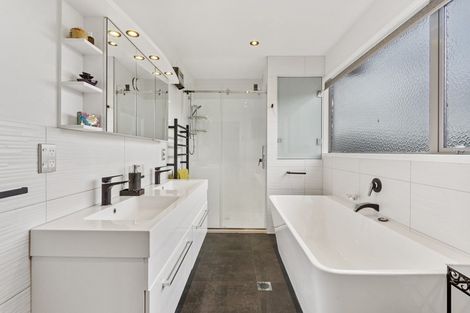 Photo of property in 447 Pinnacle Hill Road, Bombay, 2675