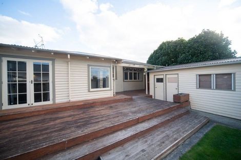 Photo of property in 19 Alan Street, Palmerston North, 4414