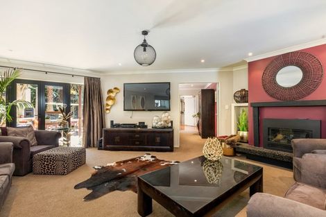 Photo of property in 25 Moore Street, Hillcrest, Auckland, 0627