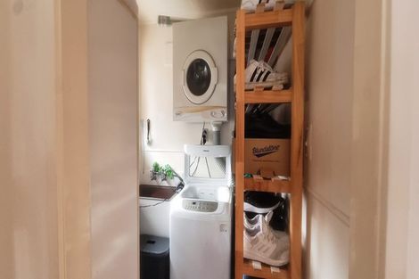 Photo of property in 14 Vina Place, Massey, Auckland, 0614