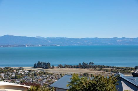 Photo of property in 18 Zeehaen Place, Britannia Heights, Nelson, 7010