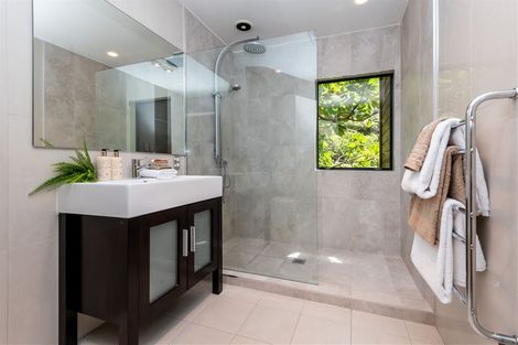 Photo of property in 8 Lawndale Place, Saint Heliers, Auckland, 1071