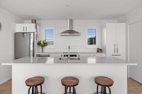 Photo of property in 37 Rochdale Road, Riversdale Beach, Masterton, 5872