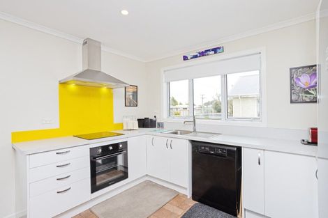 Photo of property in 220 Mcquarrie Street, Kingswell, Invercargill, 9812