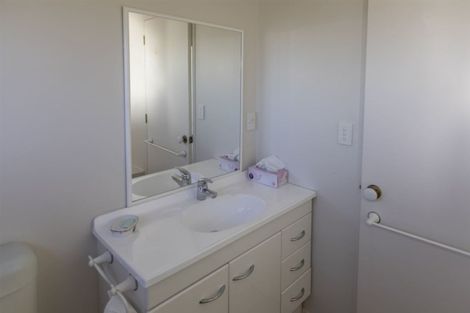 Photo of property in 1/25 Little Barrier Avenue, Manly, Whangaparaoa, 0930