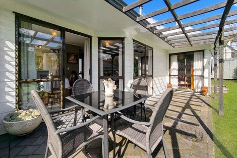 Photo of property in 14 Elmslie Place, Owhata, Rotorua, 3010