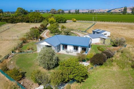 Photo of property in 445 Dillons Point Road, Dillons Point, Blenheim, 7273