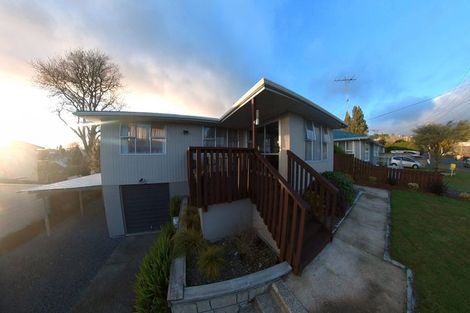 Photo of property in 18 Utuhina Road, Springfield, Rotorua, 3015