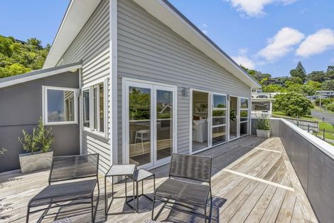 Photo of property in 69 De Luen Avenue, Tindalls Beach, Whangaparaoa, 0930