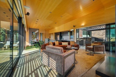 Photo of property in 10 Kanuka Rise, Albert Town, Wanaka, 9305