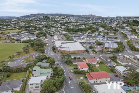 Photo of property in 20 Horokiwi Road West, Newlands, Wellington, 6037