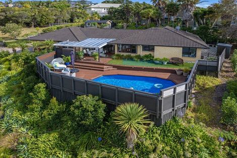 Photo of property in 8a Astrolabe Place, Gulf Harbour, Whangaparaoa, 0930